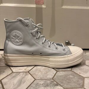 Light Blue rubber outsole Converse High Top Sneakers size 9